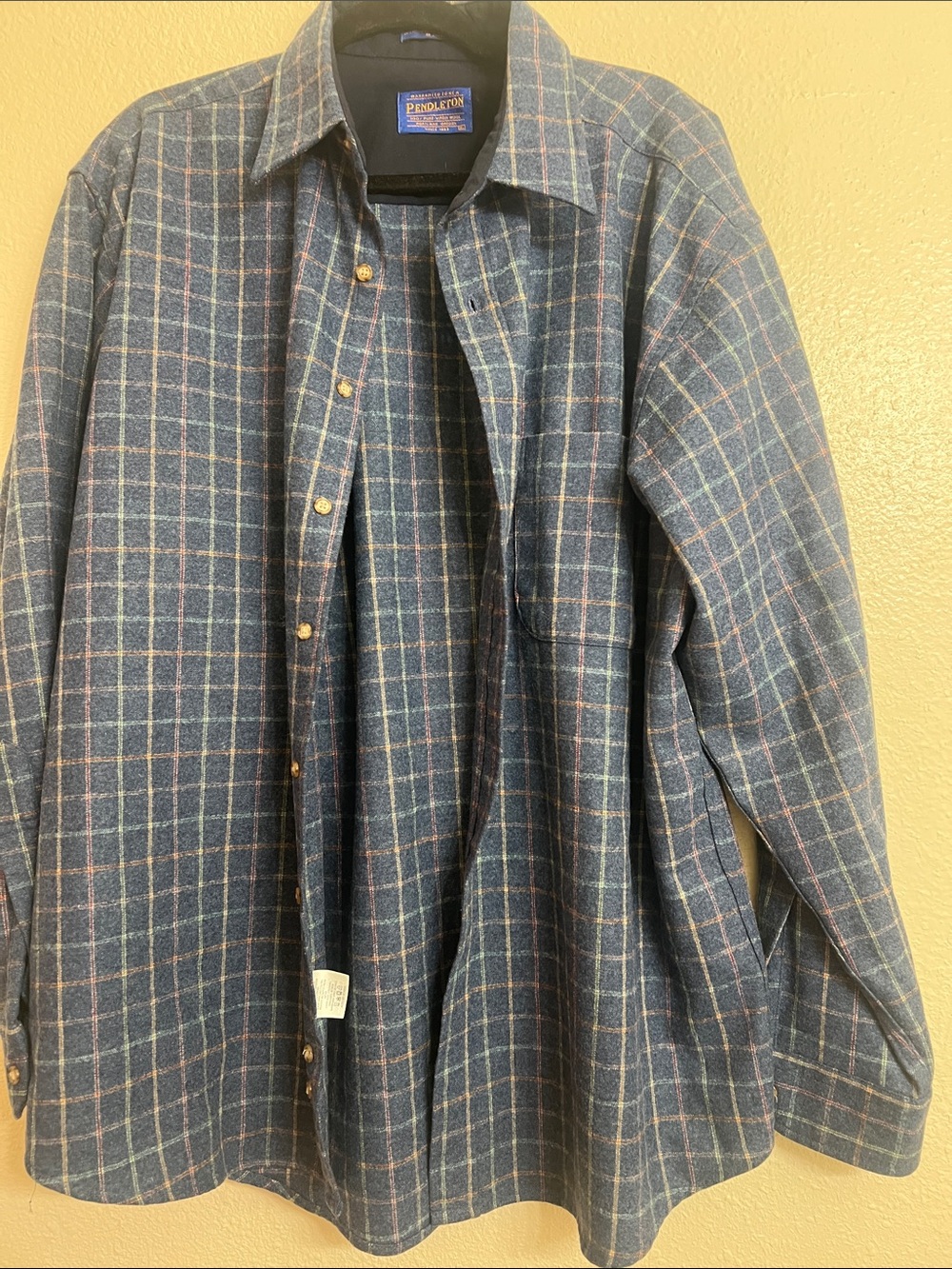 Vintage Pendleton Wool Flannel Shirt Blue Plaid Red Yellow Green Button Up XL